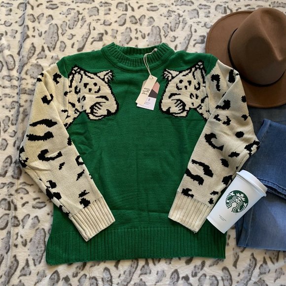Boho Green Leopard Animal Print Cozy Sweater - Picture 4 of 6